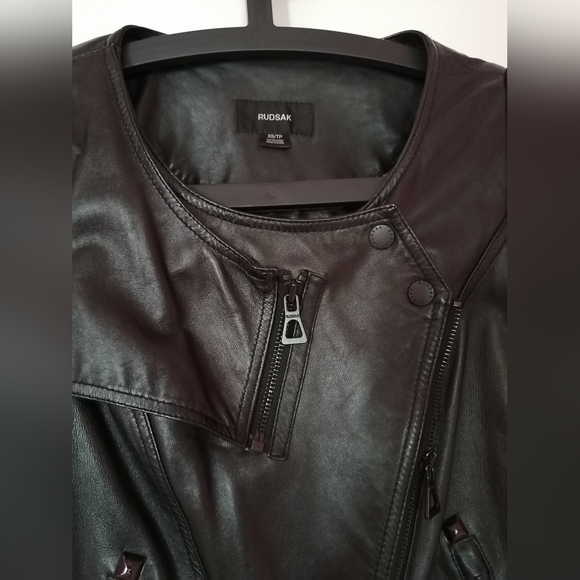 ** SOLD ** RUDSAK Leather vest size XS - Picture 2 of 7